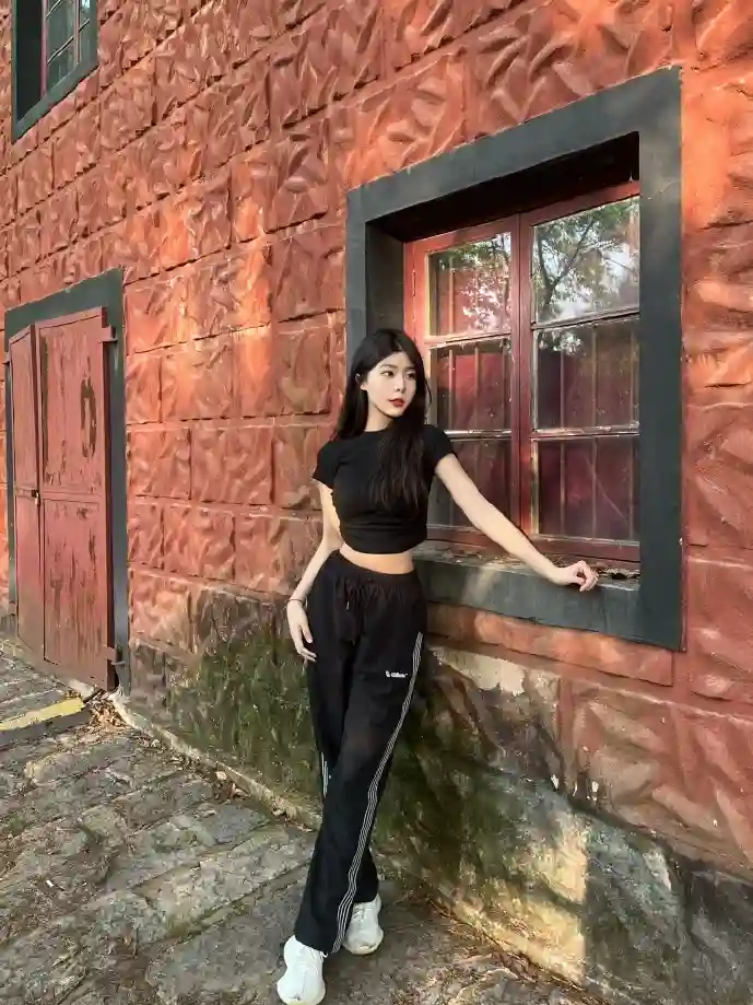 手机测量仪界面对比